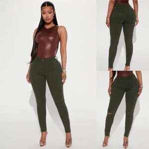 Fashion Nova Canopy Distressed Ripped Skinny Denim Jeans Size 13 Olive Green NWT
